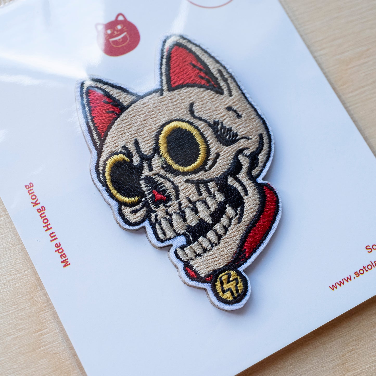 刺繡燙貼